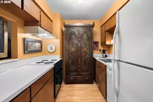 15938 Quarry Rd, Lake Oswego, OR 97035 - Photo 16
