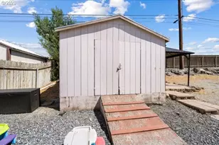 607 E Autumn Ave, Hermiston, OR 97838 - Photo 32