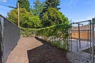4054 N Missouri Ave, Portland, OR 97227 - Photo 38