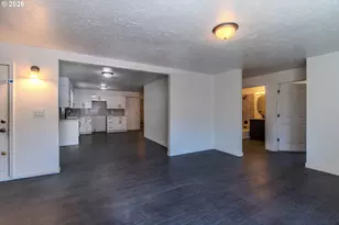 2350 SE 121st Ave, Portland, OR 97216 - Photo 8