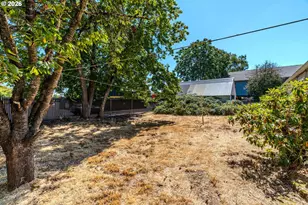 2350 SE 121st Ave, Portland, OR 97216 - Photo 46