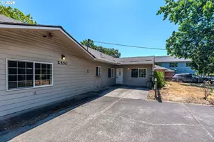 2350 SE 121st Ave, Portland, OR 97216 - Photo 4
