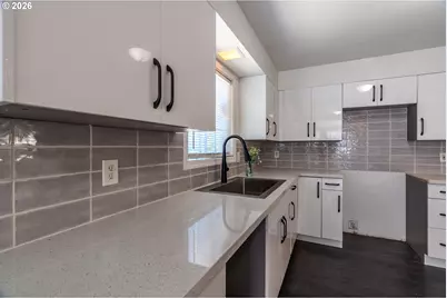 2350 SE 121st Ave, Portland, OR 97216 - Photo 12