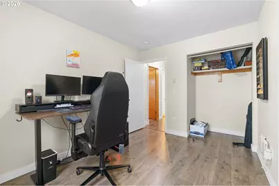 8528 SE Woodstock Blvd, Portland, OR 97266 - Photo 24