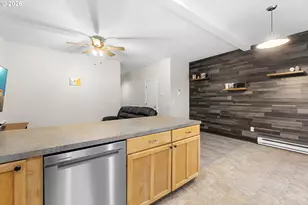 8528 SE Woodstock Blvd, Portland, OR 97266 - Photo 8