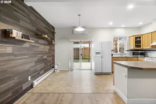 8528 SE Woodstock Blvd, Portland, OR 97266 - Photo 10