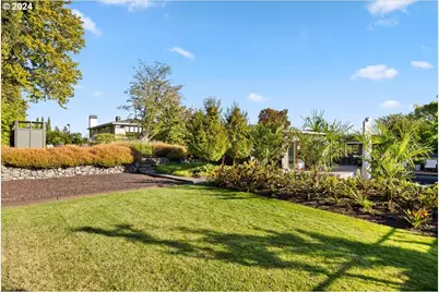 1933 Highlands Loop, Lake Oswego, OR 97034 - Photo 46