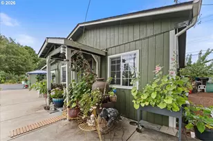 1433 NE 201st Ave, Fairview, OR 97024 - Photo 8