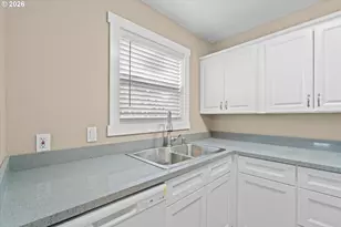 2210 Maple St, Forest Grove, OR 97116 - Photo 14