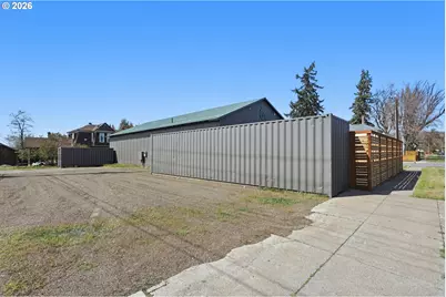 206 W Broadway St, Goldendale, WA 98620 - Photo 8