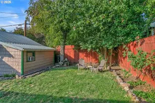 608 S Ivy St, Medford, OR 97501 - Photo 20