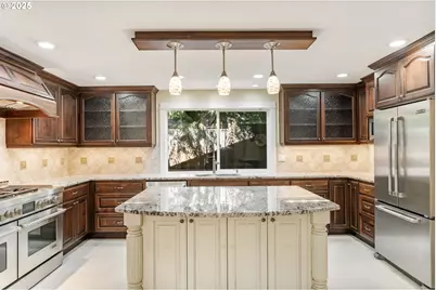 1920 SW Pheasant Dr, Beaverton, OR 97003 - Photo 16