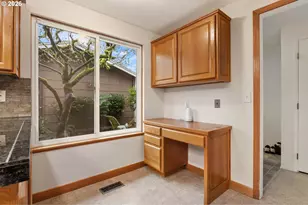 18 Wheatherstone, Lake Oswego, OR 97035 - Photo 8