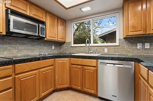 18 Wheatherstone, Lake Oswego, OR 97035 - Photo 12