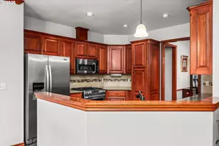 1424 Wimbledon Pl, Springfield, OR 97477 - Photo 10