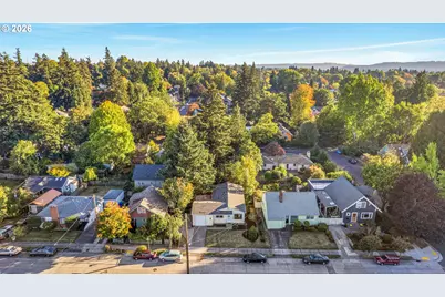 3724 SE Schiller St, Portland, OR 97202 - Photo 38