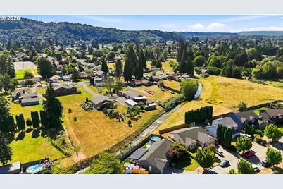 13 W Pine Ln, Longview, WA 98632 - Photo 4