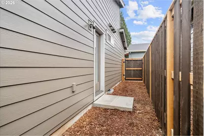 12282 Meadowlawn Dr, Oregon City, OR 97045 - Photo 22