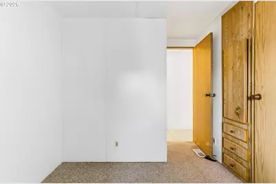 1307 S Water St, Silverton, OR 97381 - Photo 14