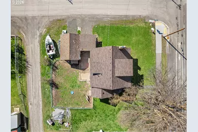 206 W 1st St, Wallowa, OR 97885 - Photo 36