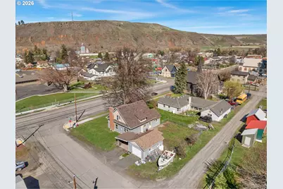 206 W 1st St, Wallowa, OR 97885 - Photo 4