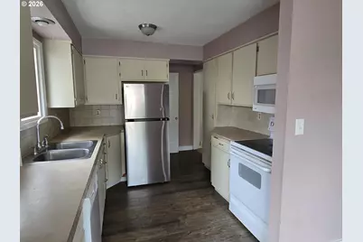 1004 Z St, Vancouver, WA 98661 - Photo 8