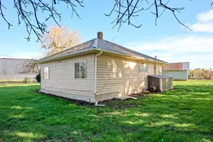 19931 Fobert Rd NE, Hubbard, OR 97032 - Photo 20