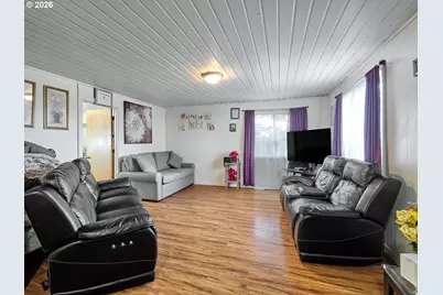 19931 Fobert Rd NE, Hubbard, OR 97032 - Photo 4