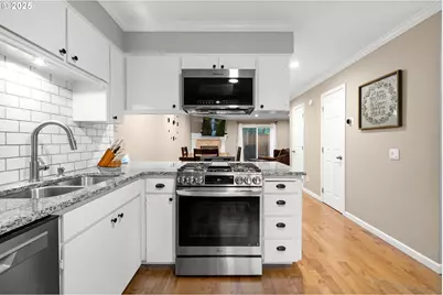 10900 SW 76th Pl #46, Portland, OR 97223 - Photo 12