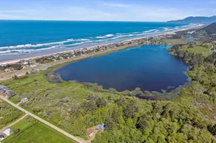 711 N 6th Ave, Rockaway Beach, OR 97136 - Photo 10