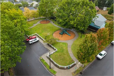 528 NW Celtis Ln, Hillsboro, OR 97124 - Photo 36