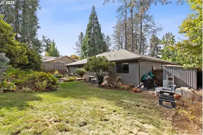 1626 Cinnamon Hill Dr, Salem, OR 97306 - Photo 38