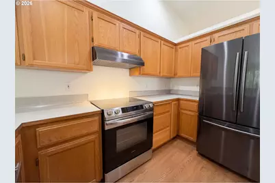 8641 NE Windstone St, Beaverton, OR 97006 - Photo 2