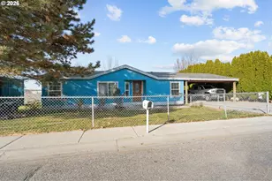 352 NE Boardman Ave, Boardman, OR 97818 - Photo 1