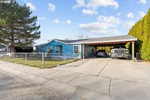 352 NE Boardman Ave, Boardman, OR 97818 - Photo 2