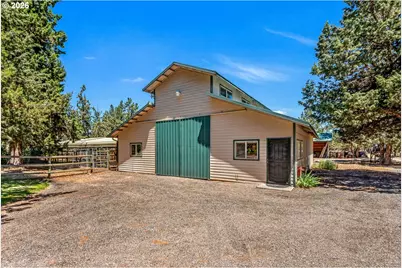 64464 Collins Rd, Bend, OR 97703 - Photo 24