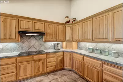 64464 Collins Rd, Bend, OR 97703 - Photo 14