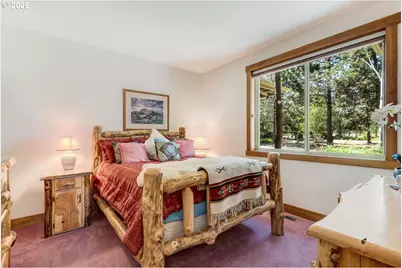 64464 Collins Rd, Bend, OR 97703 - Photo 20