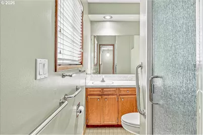 7525 SW Hillcrest Pl, Beaverton, OR 97008 - Photo 18