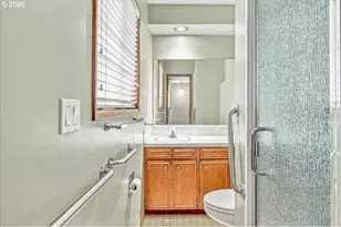 7525 SW Hillcrest Pl, Beaverton, OR 97008 - Photo 18