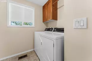 527 NE 25th Ct, Hillsboro, OR 97124 - Photo 30