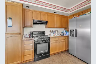 6593 Rippling Brook Dr SE, Salem, OR 97317 - Photo 10