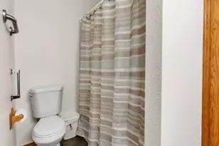 6593 Rippling Brook Dr SE, Salem, OR 97317 - Photo 14