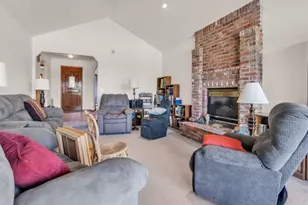 6593 Rippling Brook Dr SE, Salem, OR 97317 - Photo 4