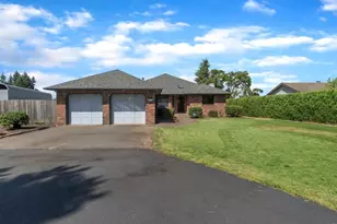 6593 Rippling Brook Dr SE, Salem, OR 97317 - Photo 2