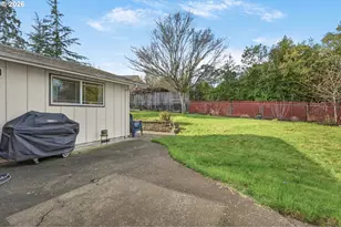 1910 Hawkins Ln, Eugene, OR 97405 - Photo 44