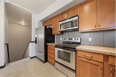 695 NW Falling Waters Ln #304, Portland, OR 97229 - Photo 12