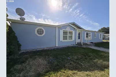 1688 NE 3rd Pl, Hermiston, OR 97838 - Photo 1