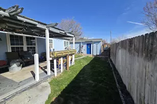 1688 NE 3rd Pl, Hermiston, OR 97838 - Photo 4