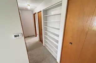 1387 Hampton Way, Woodburn, OR 97071 - Photo 8